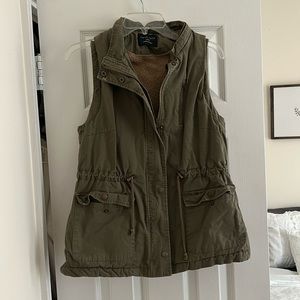 Olive Love Tree Fleece Lined Vest Size L